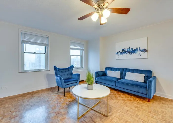 Walkable Downtown Atlanta Condo With Private Balcony