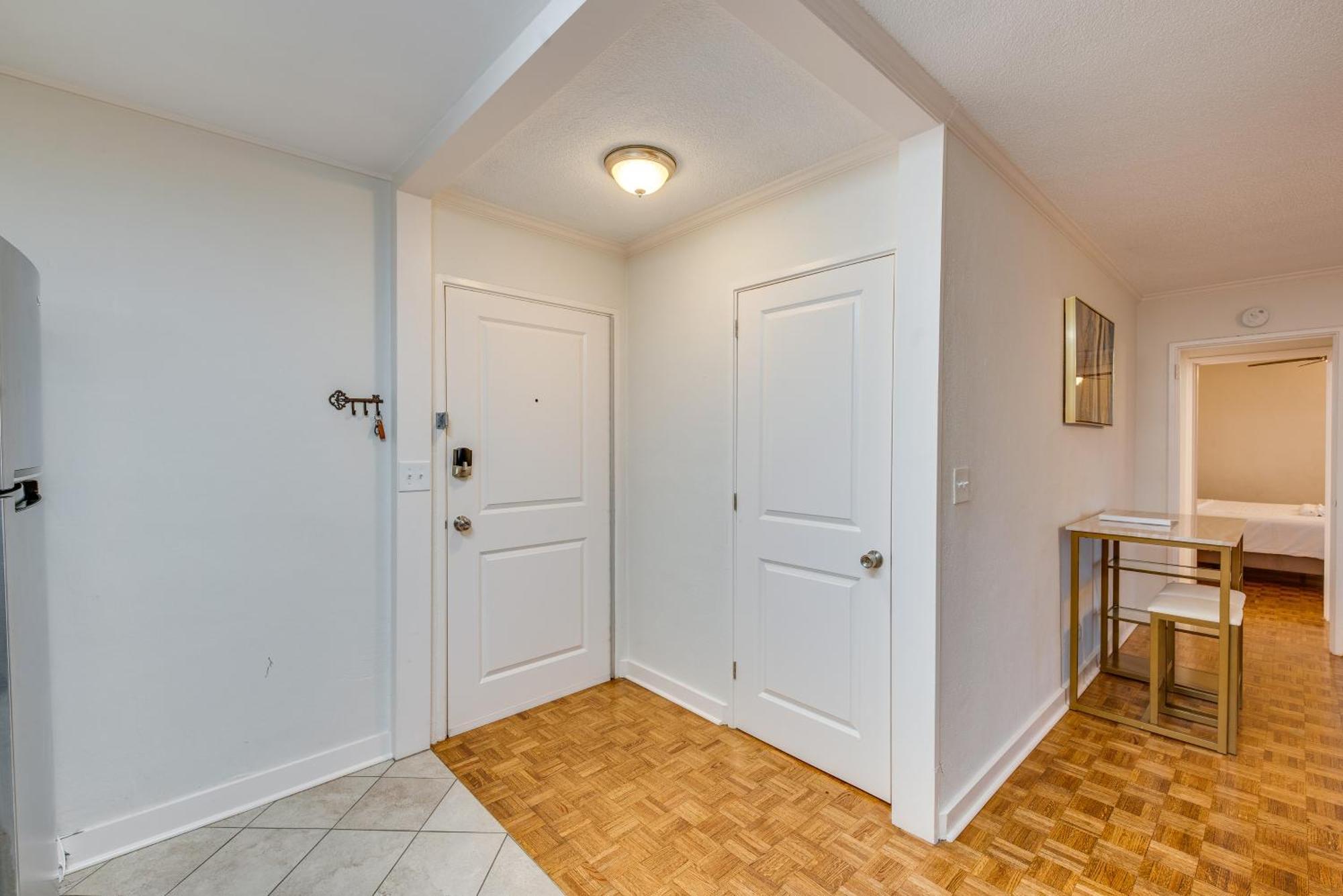 Apartment Walkable Downtown With Private Balcony Atlanta
